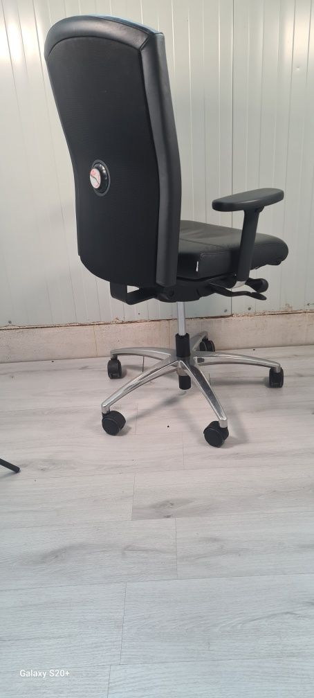 Офис въртящ стол köhl за комфорт и ергономия обзавеждане внос от герм