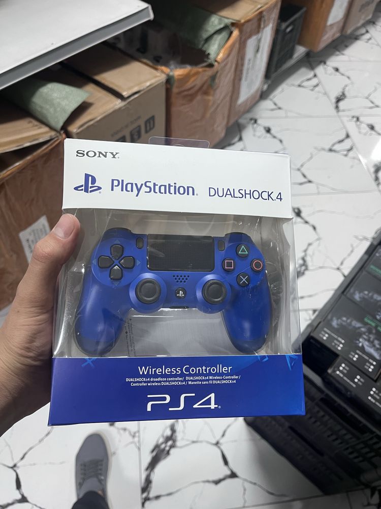 Жостик PS4 запечатанный