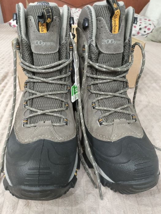 Зимние форменные высокие кроссовки Каламбия