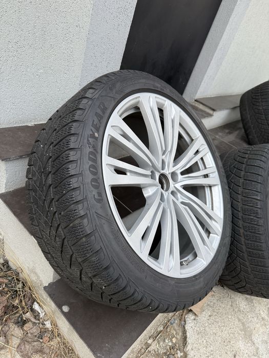 Jante Audi cu Anvelope de Iarna 265 40 R20