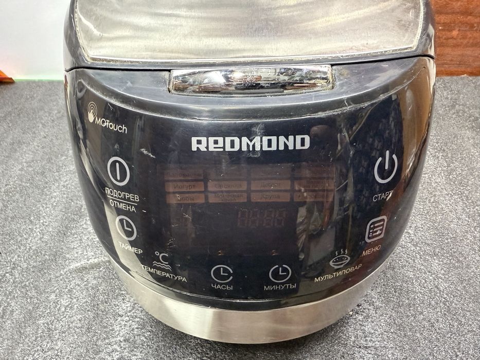 Продам мультиварку  Redmond RMC-70