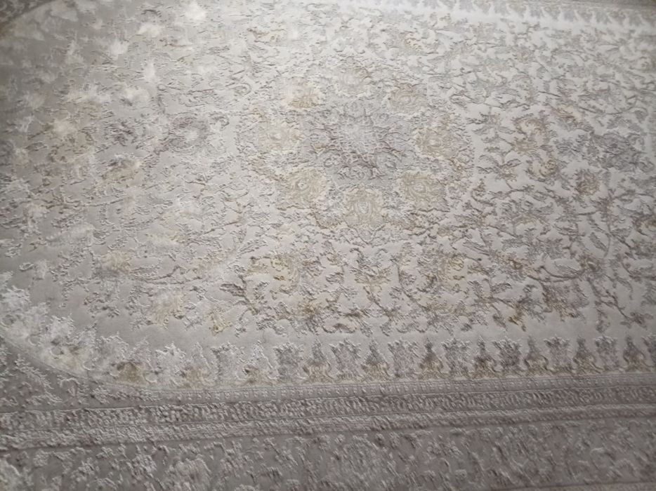 Продам ковер в хорошем состояний