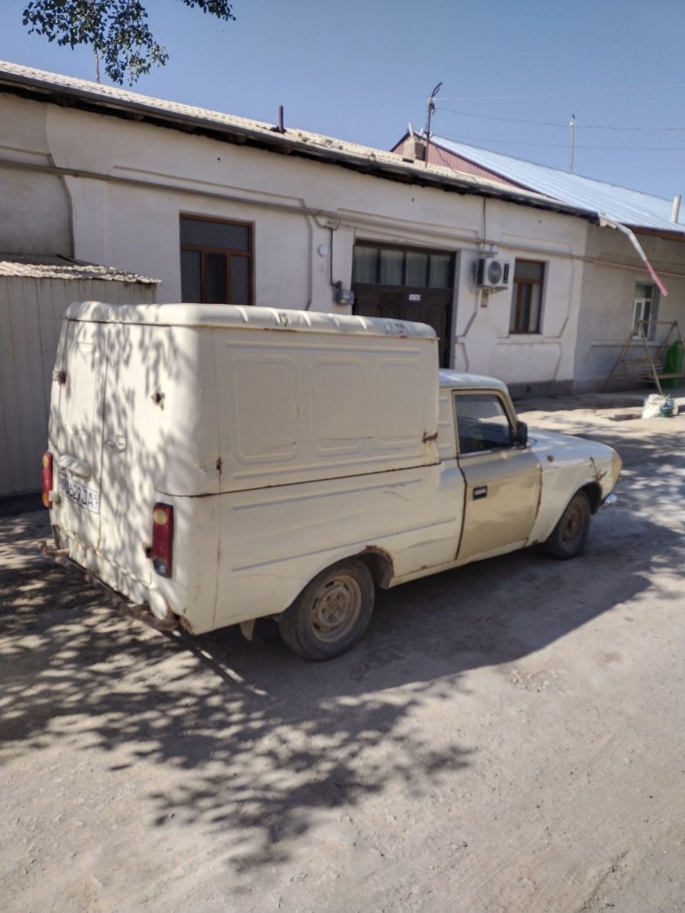 Moskvich Pikap yuk furgon