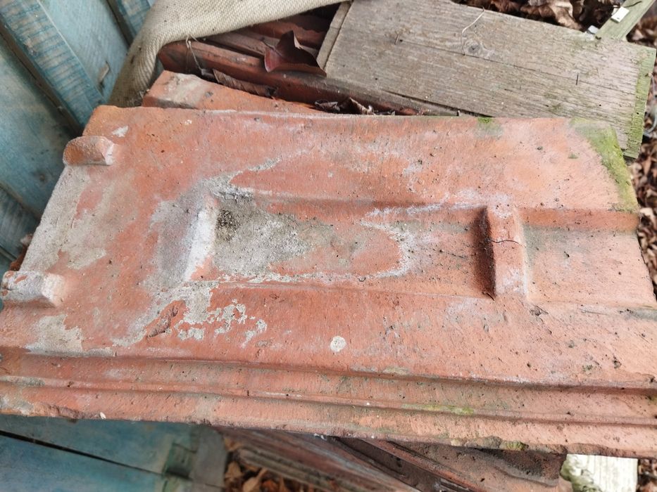 Țiglă ceramică  clasic in stare buna