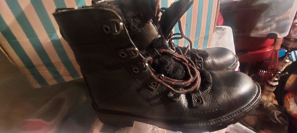 Ghete dama din piele, imblanite