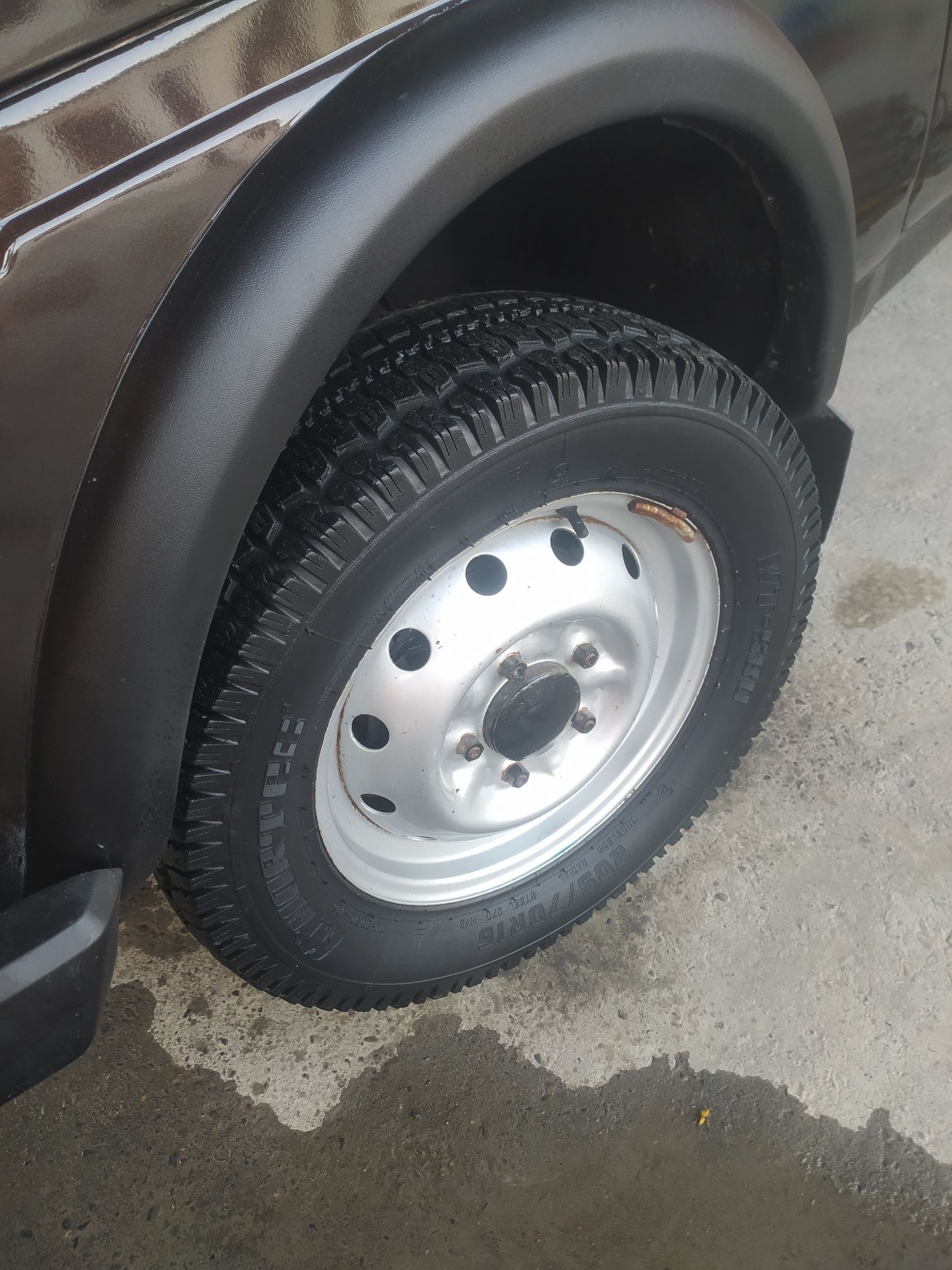 Niva 4×4 holati yaxshi narxini kelishamiz