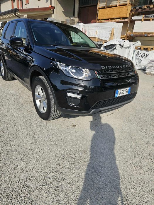 Land Rover Discovery 10,700€