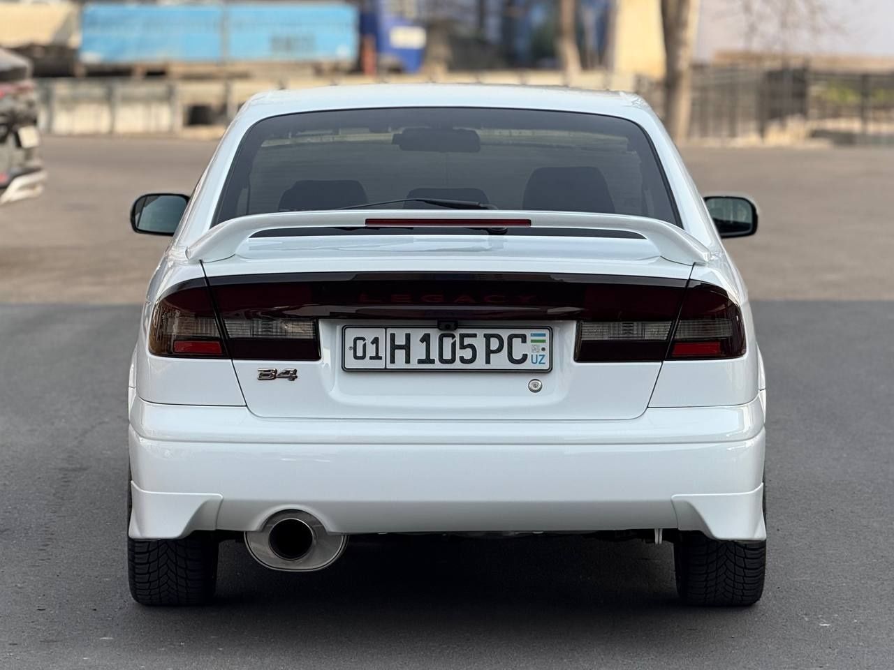 Subaru Legacy B4