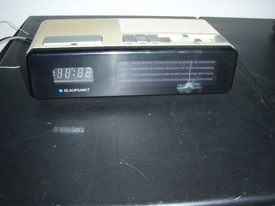 Radio cu ceas vintage Blaupunkt Mega Clock