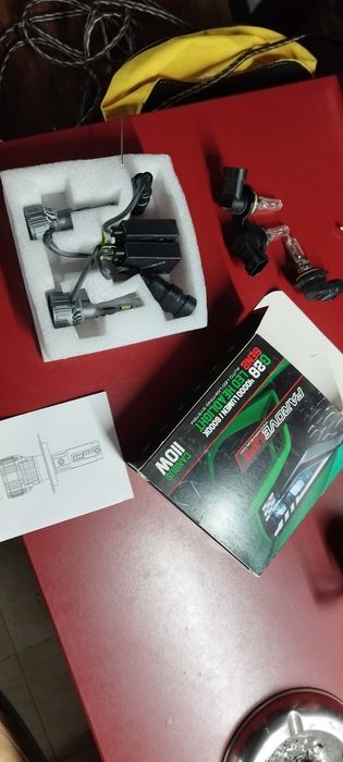 2 бр. Нови лед крушки H1 на "Фаровелайф" и 3 бр оригинални H1