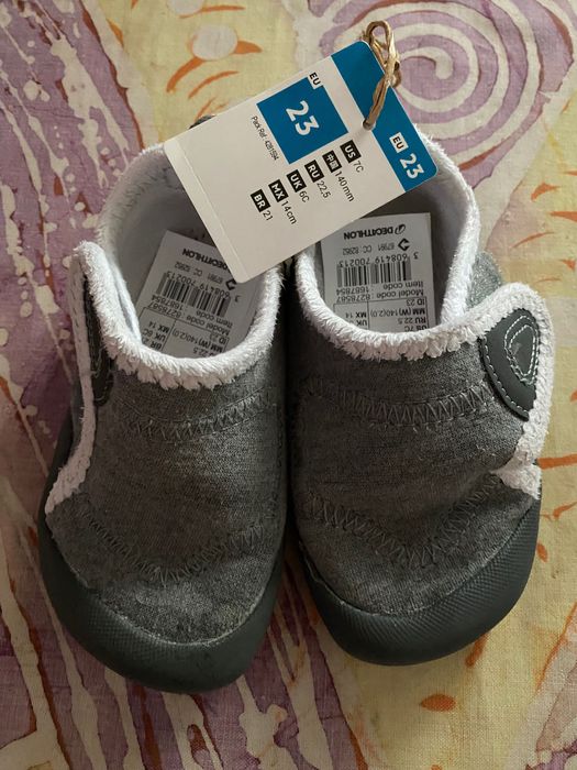 Лот бебешки обувки