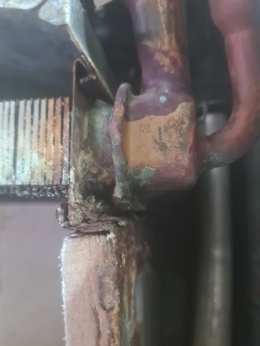 Vând centrala bosh 2000 condens pentru piese