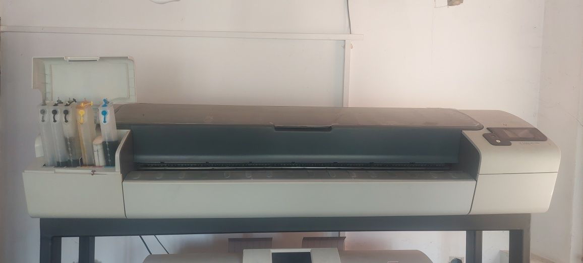 Plotter HP DesignJet T790, CR650A8