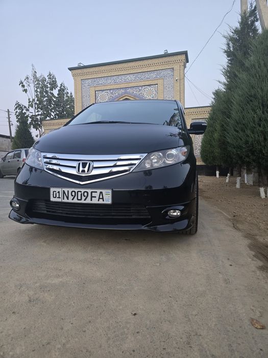 Honda Elision 2010 avtomat