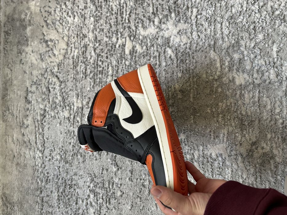 Nike Jordan 1 retro high SB(mai multe marimi)