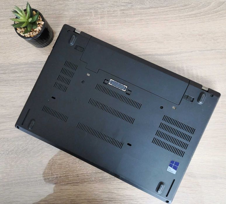 Лаптоп Lenovo Thinkpad T470 i5 / 16GB RAM / 256GB БЕЗПЛАТНА ДОСТАВКА!