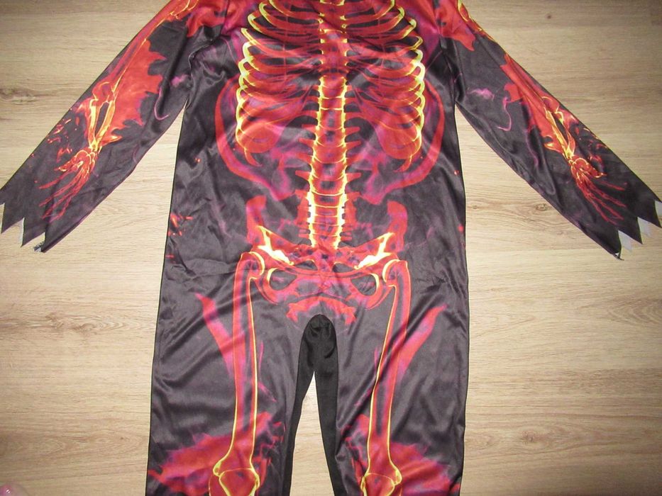 хелоуин--СТРАХОТЕН ГАЩЕРИЗОН с маска--158/164 номер