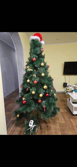 Ёлка,  продаю новогоднюю ёлку