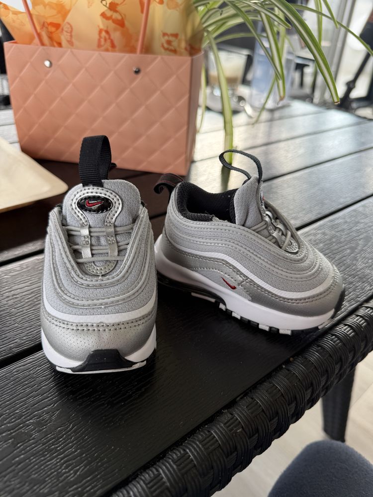 Adidasi nike bebe