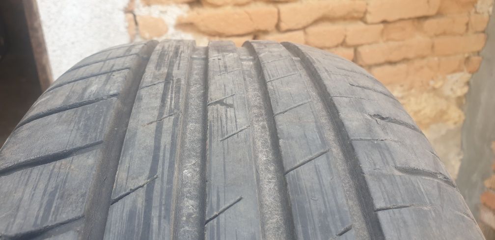 Летни гуми 215/55R17