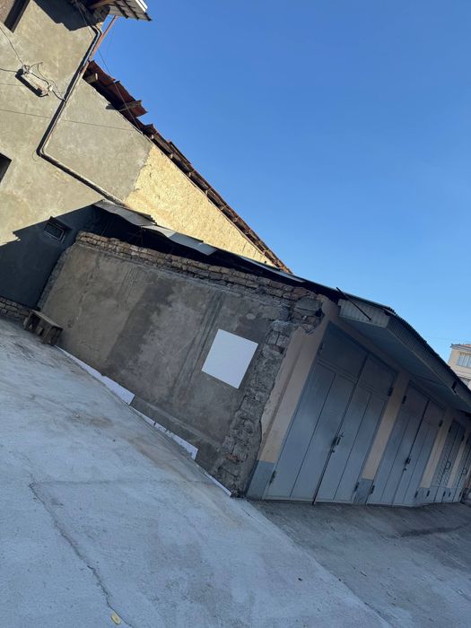 Темир дарвоза бу.