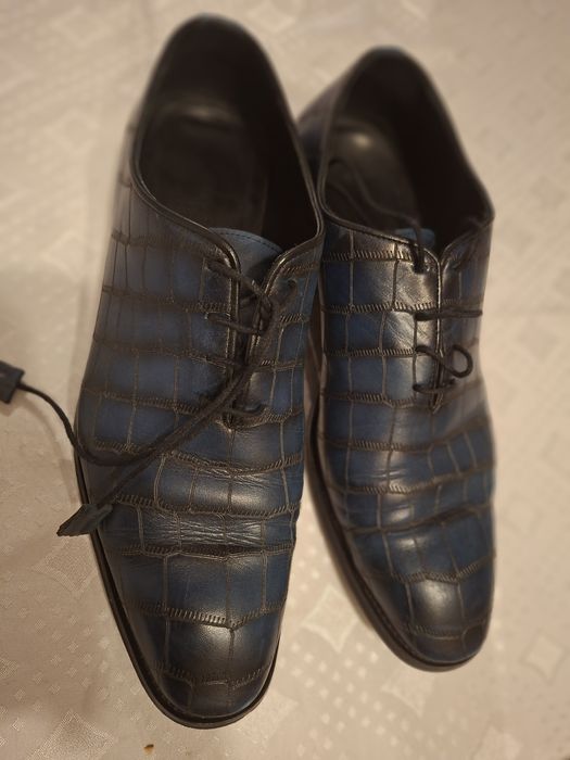 Vand pantofi tip costum