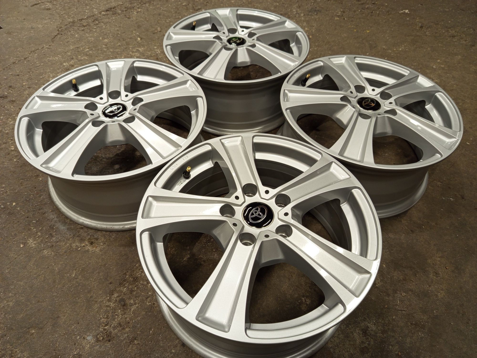 16" Toyota Auris Corolla 5x114,3 Тойота Аурис Корола