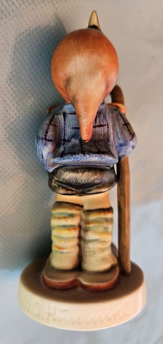 Goebel Hummel порцеланова фигура Little Hiker, 16 2/0, 1973 г.