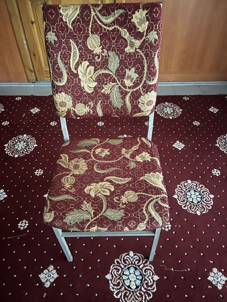 Стулья для все заведения