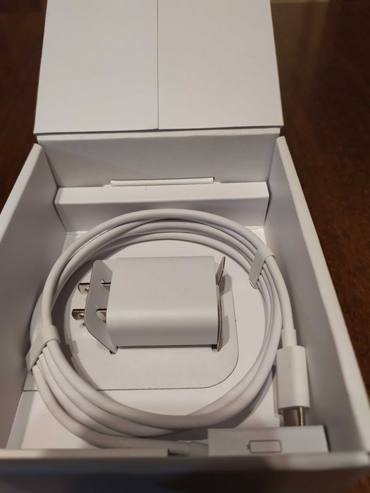 Продавам Google TV