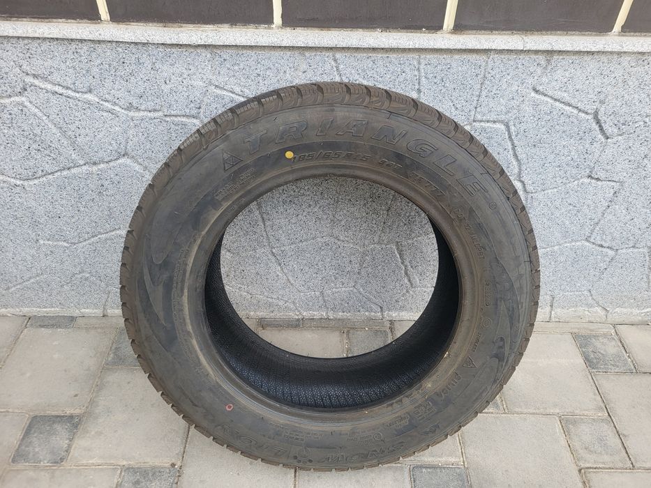 Продам шины б/у.