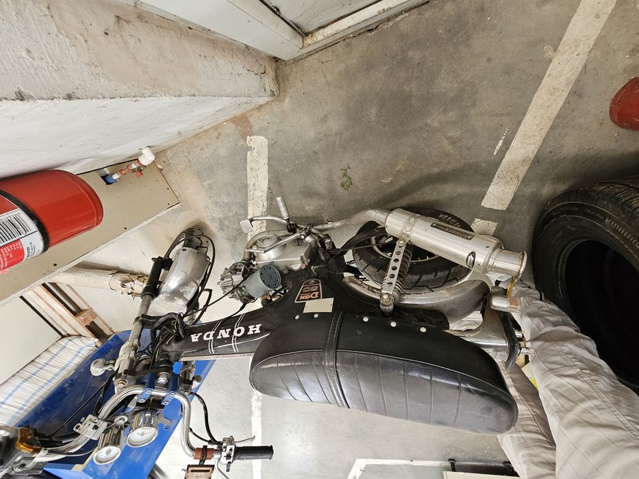 Scuter moped cu schimbător de viteze Honda  49 cc