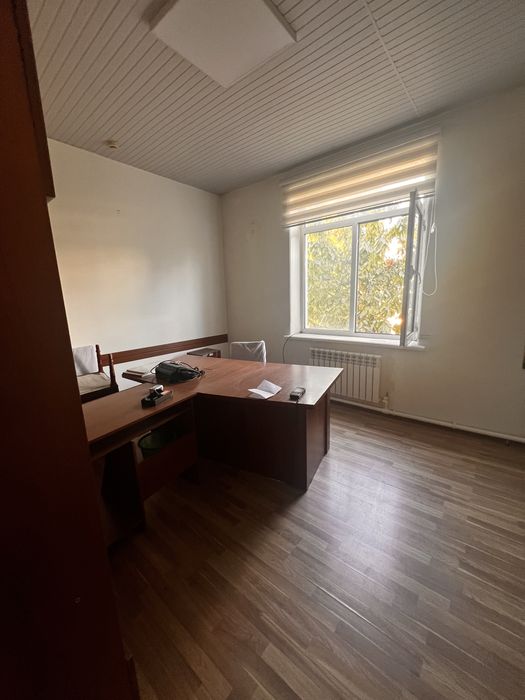 Недорогой офис сдается в аренду.