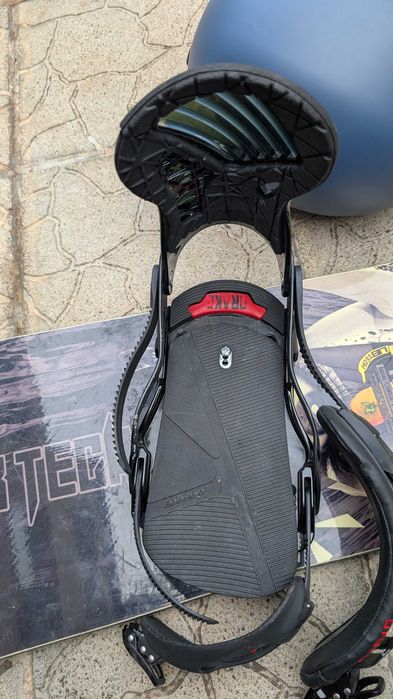 Snowboard оборудване, Libtech,Burton, Northwave, Drake, очила и каска.