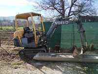 Săpături/Excavări/Branșamente//Transport marfa/agregate basculabil