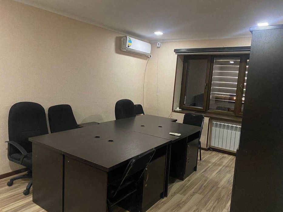 Метро БИЙ , ул. Мирзо Улугбека  Офис  3/1/4 (Выгодно ! Срочно !)