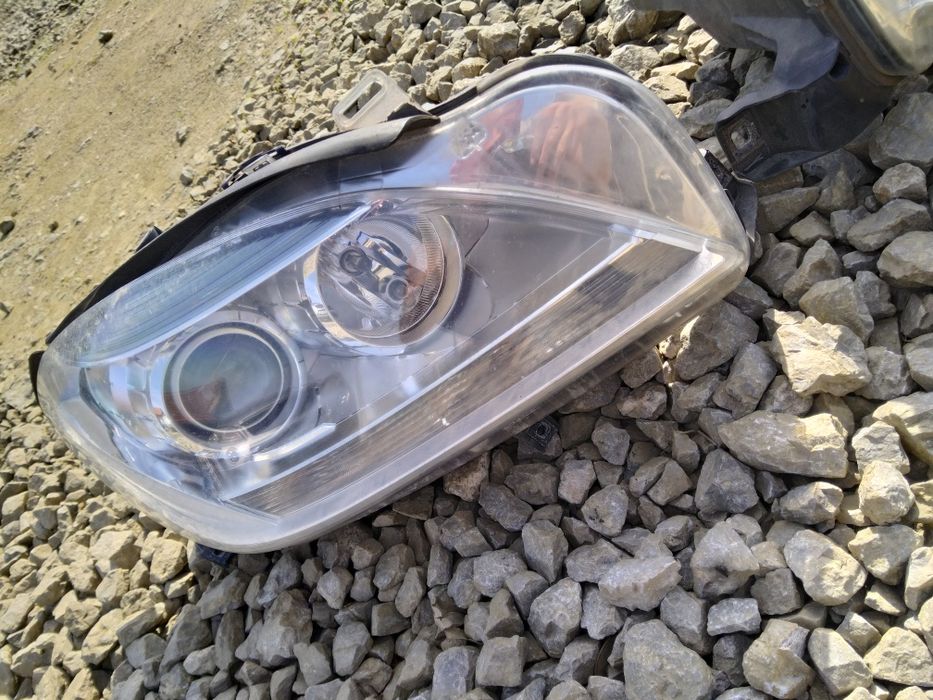 Ляв оригинален H7 фар ML W166