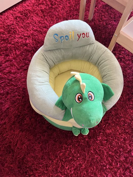 Бебешки фотьойл Динозавърче