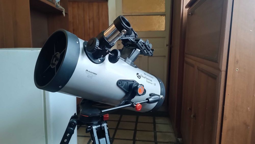 Telescop Astronomic Celestron StarSense Explorer LT 127AZ