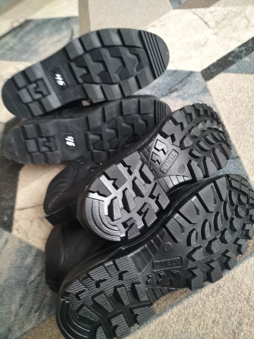 Продам обувь мужские берцы