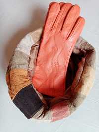 Ръкавици и шапка естествена кожа и велур