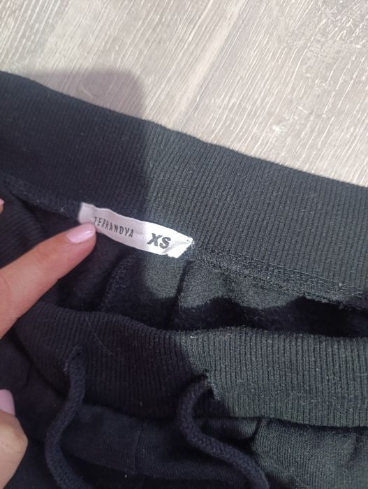 Спортни долнища за 10-11 г (146 размер)