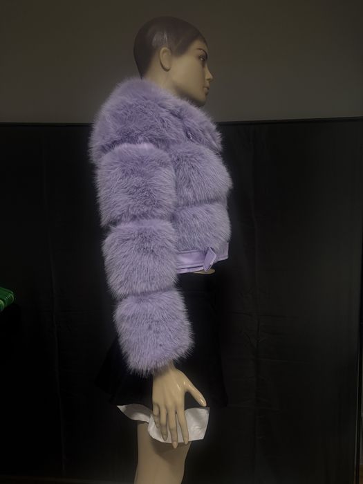 Vand geaca cu blana artificiala