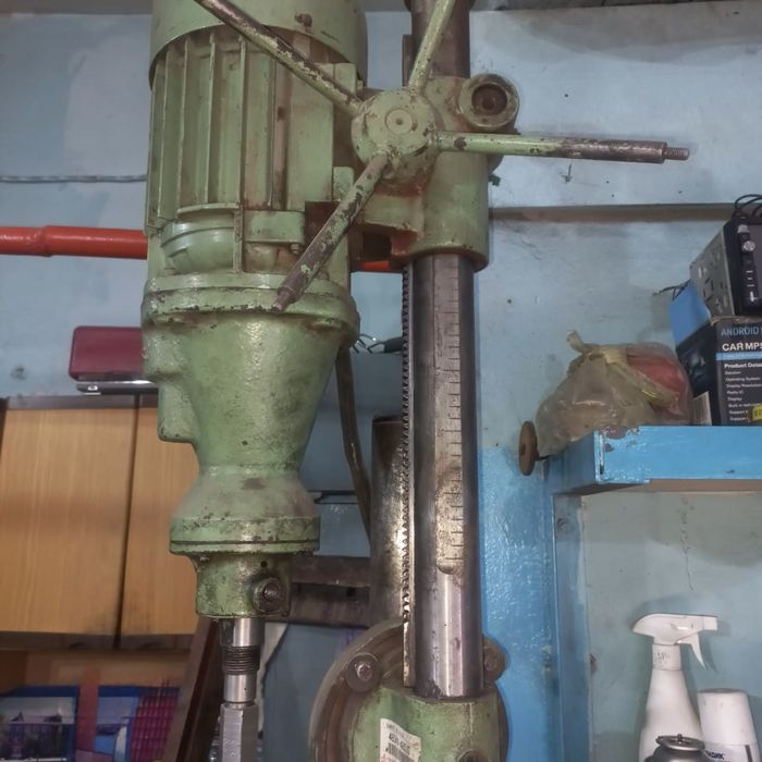 Продам сверлильный станок