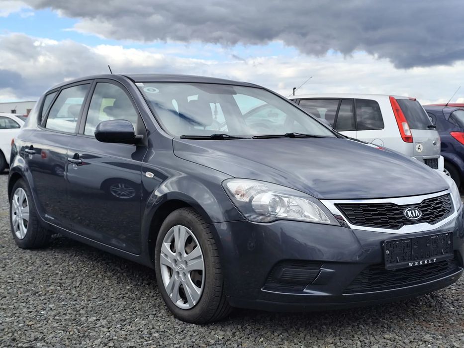 Kia Ceed KIA Ceed Eco dynamics. Motor 1,4 Benzină An 2012. Euro 5