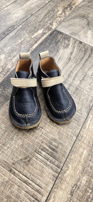 Pantofi din piele pentru copii