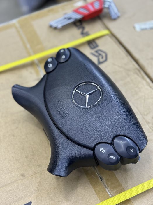 Подушка airbag W211 W219 Mercedes в илеальном состоянии.