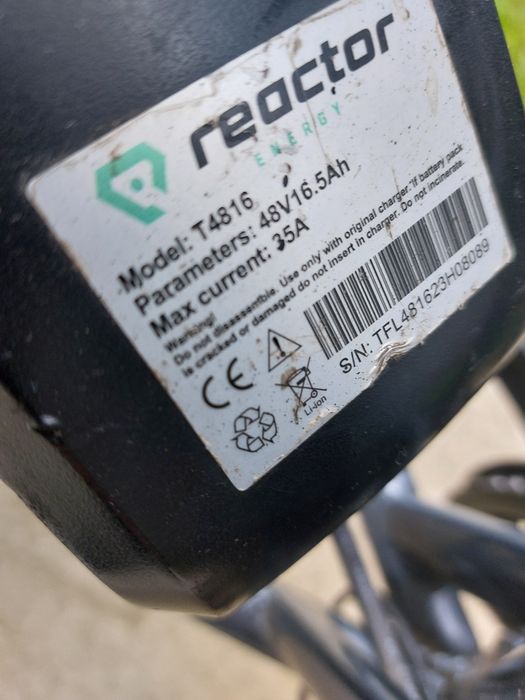 Vând bicicletă electrică cu cheie și încărcător 2800 lei negociabil
