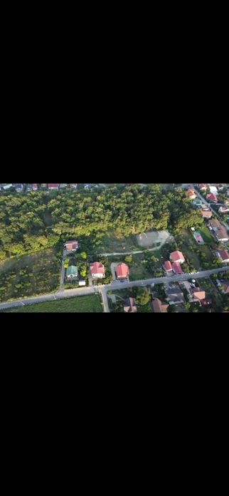 Vand teren intravilan in apropierea manastirii Cetatuia .