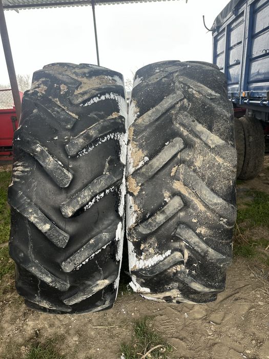 Vand cauciucuri tractor